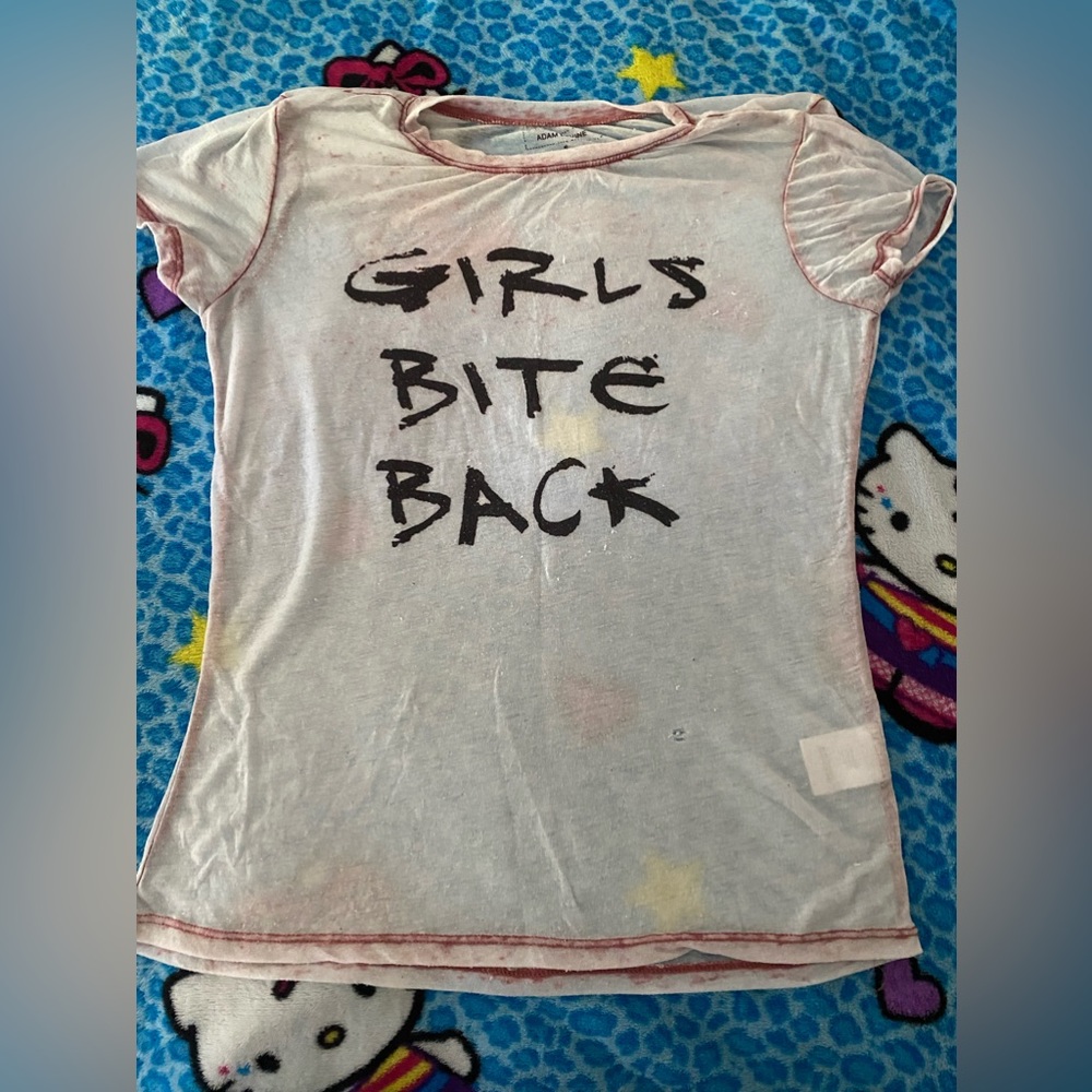 Adam Levine girls bite back tee